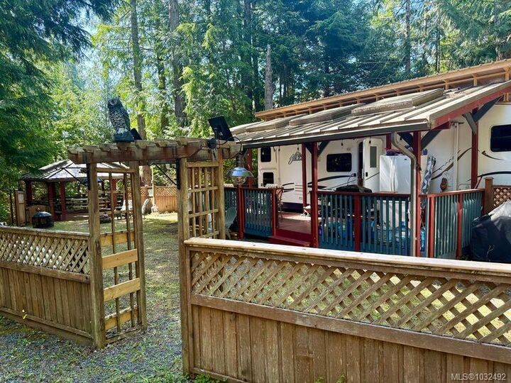 Property Photo: 2650 Turnbull Rd #C8 BC V9K 2R2