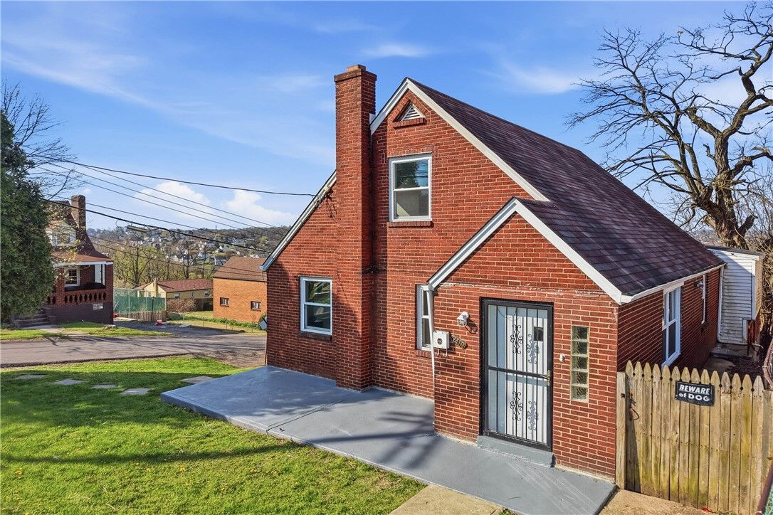 Property Photo:  3418 Whitaker St  PA 15122 