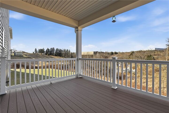 Property Photo:  4 Dana Dr  PA 15108 