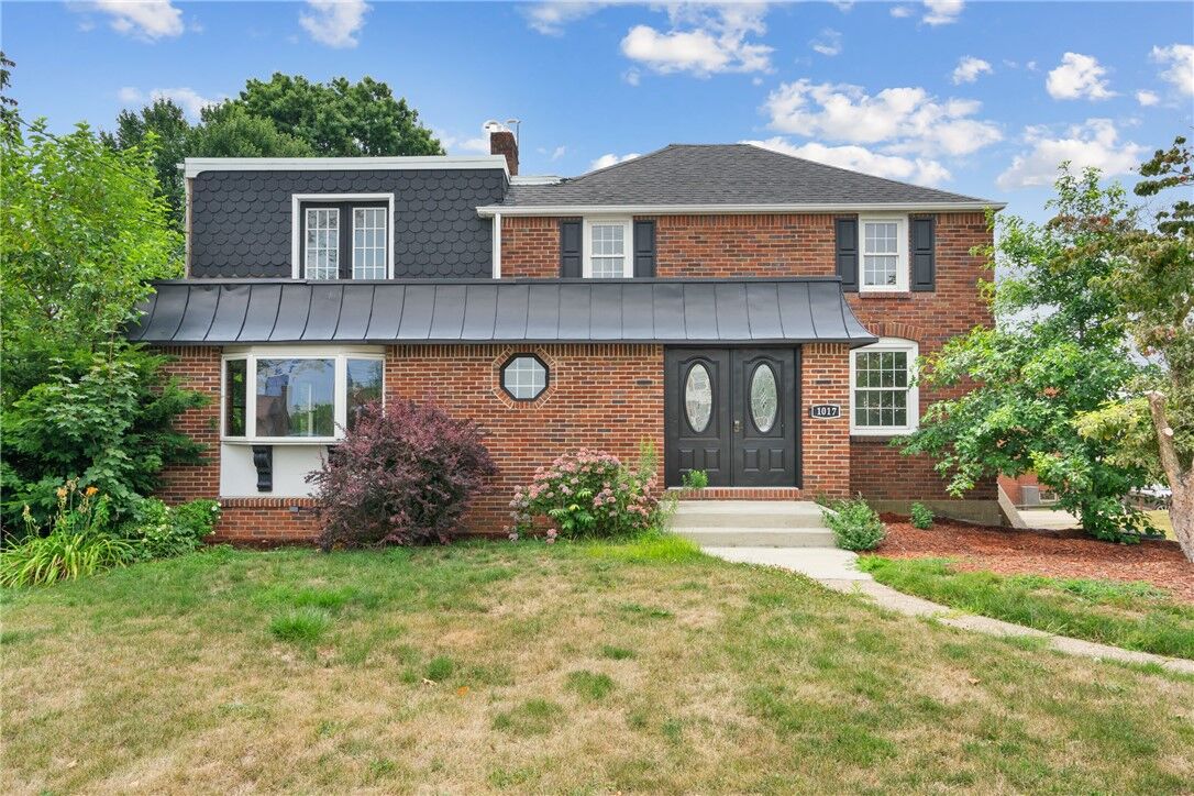 Property Photo:  1017 McCoy Rd  PA 15136 