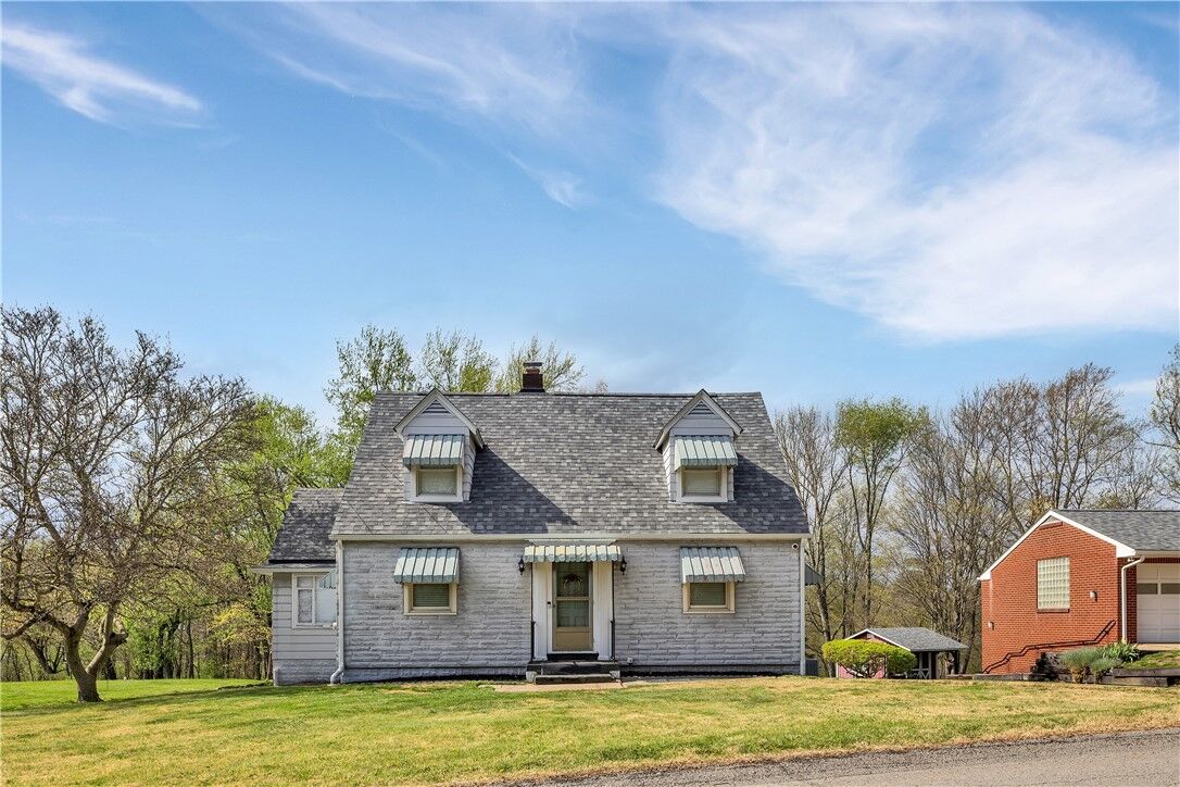 Property Photo:  103 Hoover Blvd  PA 15001 