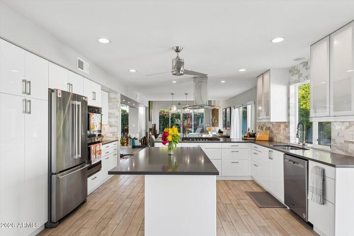 Property Photo:  8626 E Via De La Escuela --  AZ 85258 