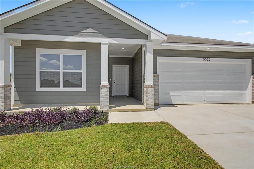Property Photo:  5522 Harriet Street  TX 77807 