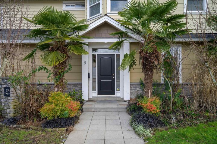 4780 55B Street 9 — photo 1