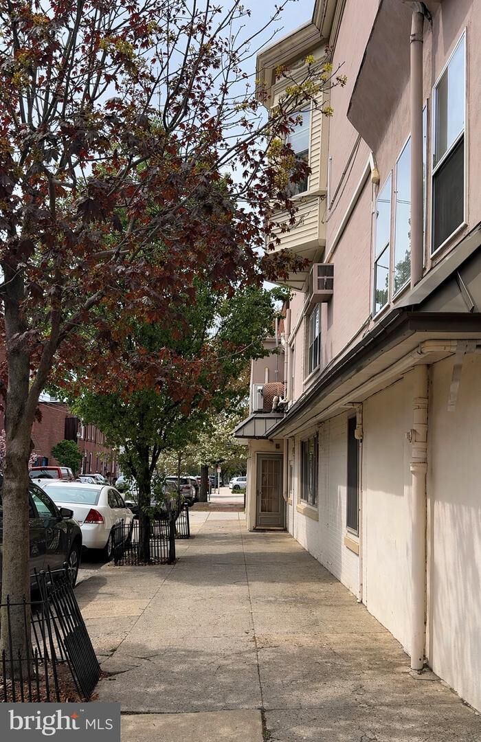 Property Photo:  846 N 27th Street 1  PA 19130 