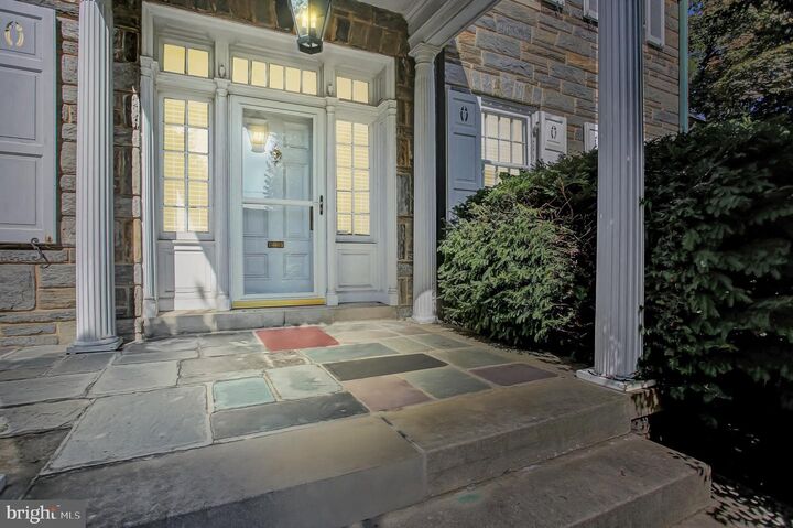 Property Photo:  307 W King Street  PA 17257 