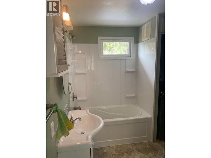 Property Photo:  572 6 Highway  BC V0G 1R1 