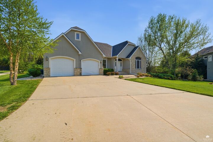 Property Photo: 1105 Wyndham Heights KS 66503