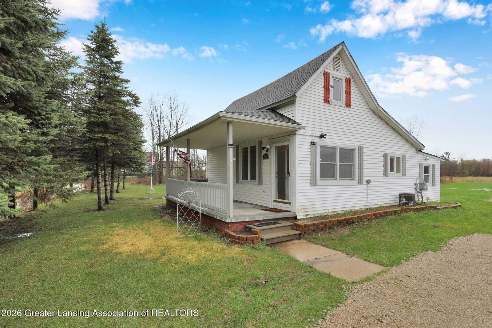 Property Photo:  554 N Meridian Road  MI 48637 