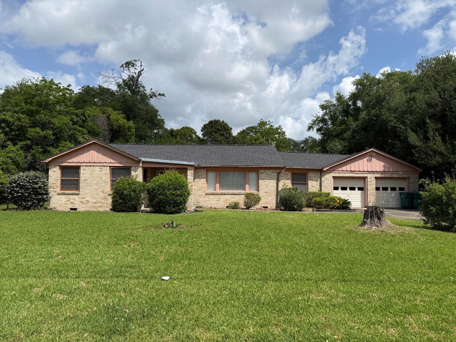 Property Photo:  1812 Sholars Avenue  TX 77630 