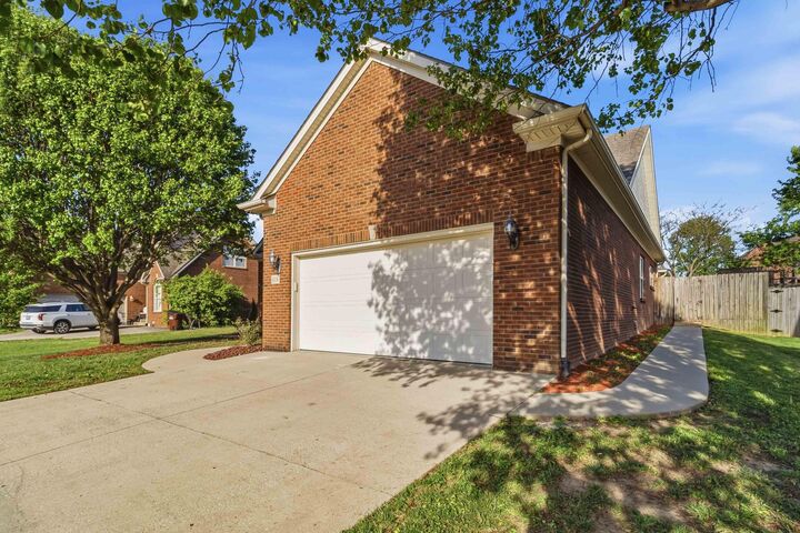 Property Photo:  616 Shetland Drive  KY 40475 