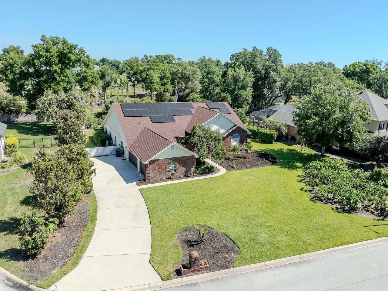 Property Photo: 4506 Country Gate Court FL 33596