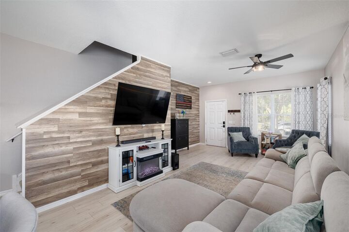 Property Photo:  9004 Grand Bayou Court  FL 33635 