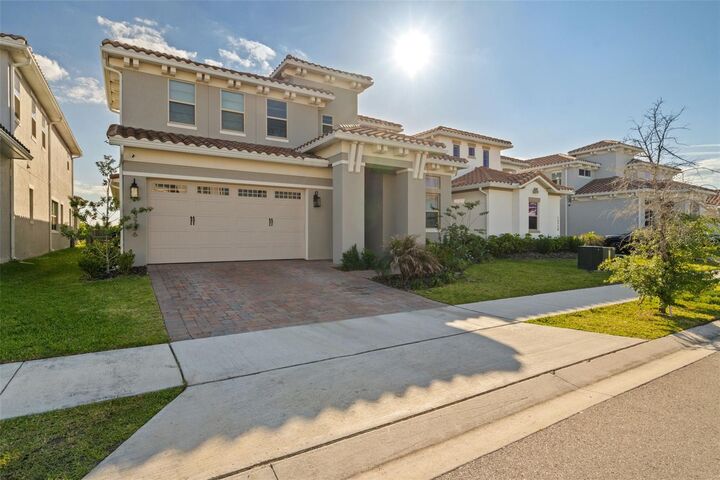 Property Photo: 13736 Larkton Lane FL 32832
