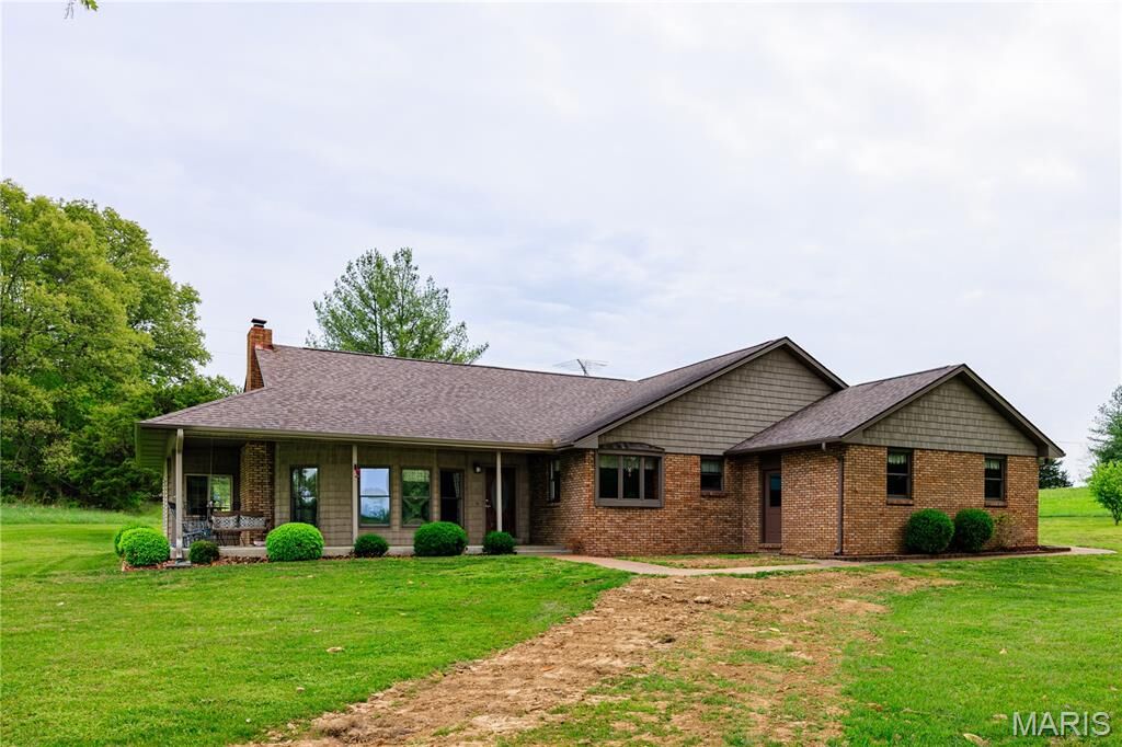 Property Photo: 10260 State Highway A MO 63785