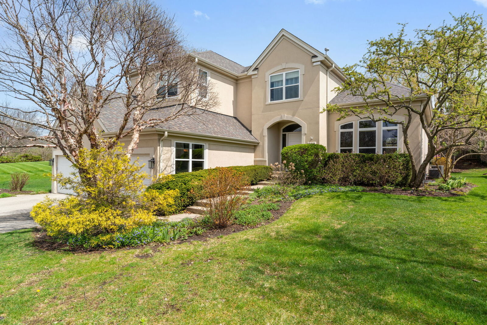 Property Photo:  483 Castle Pines Lane  IL 60015 