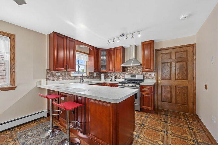 Property Photo:  4508 S Avers Avenue  IL 60632 