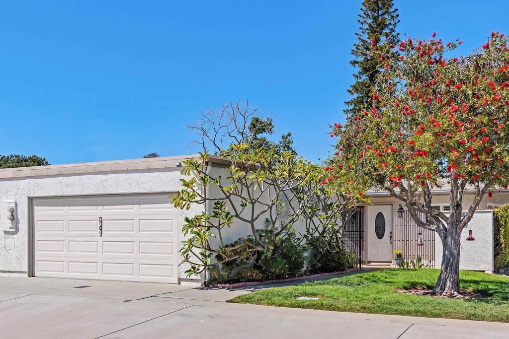 Property Photo:  3828 Rosemary Way  CA 92057 