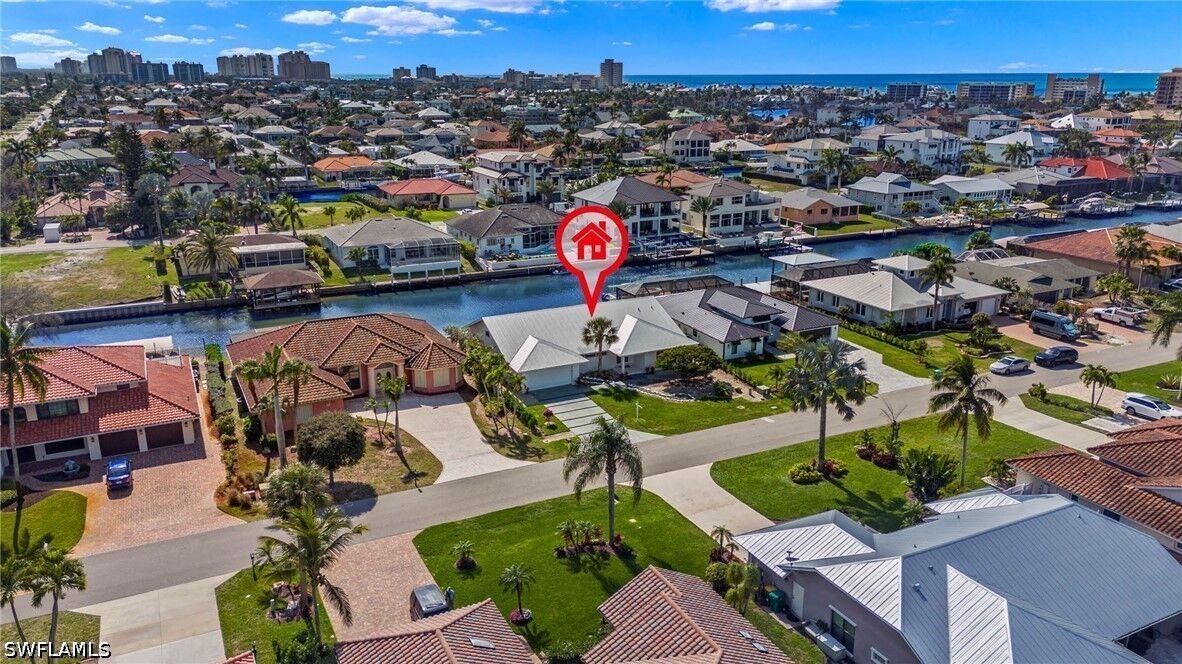 Property Photo: 454 Flamingo Avenue FL 34108