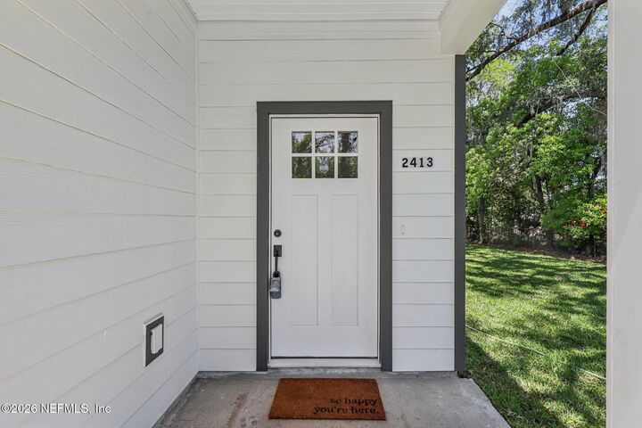 Property Photo: 2413 Jerusalem Street FL 32207