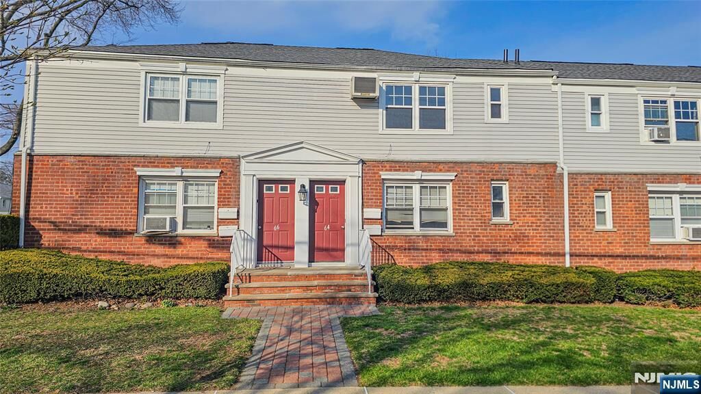 Property Photo:  64 Hastings B  NJ 07070 