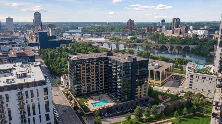 Property Photo:  1120 S 2nd Street 102  MN 55415 