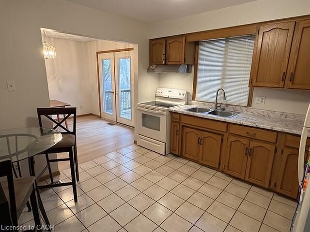 Property Photo: 70 Bechtel Drive ON N2P 1S8