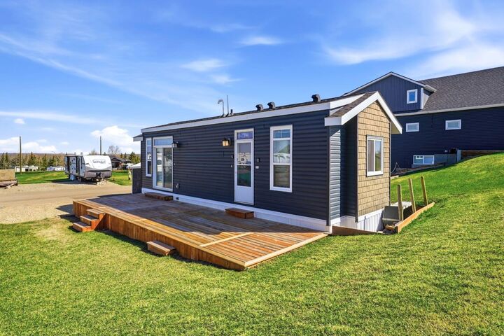 Property Photo: 25054 South Pine Lake Road 6120 AB T0M 1R0