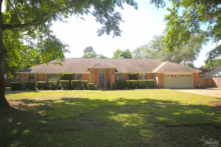 Property Photo:  5044 Ponitz Pkwy  FL 32571 