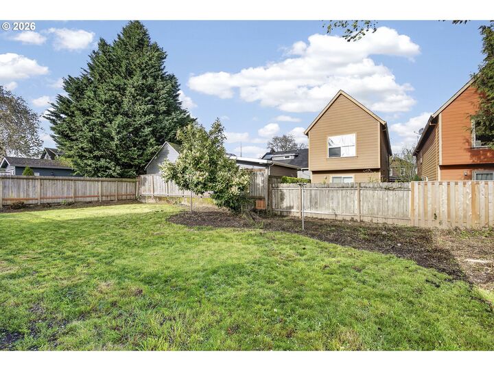 Property Photo:  4845 NE 11th Ave  OR 97211 