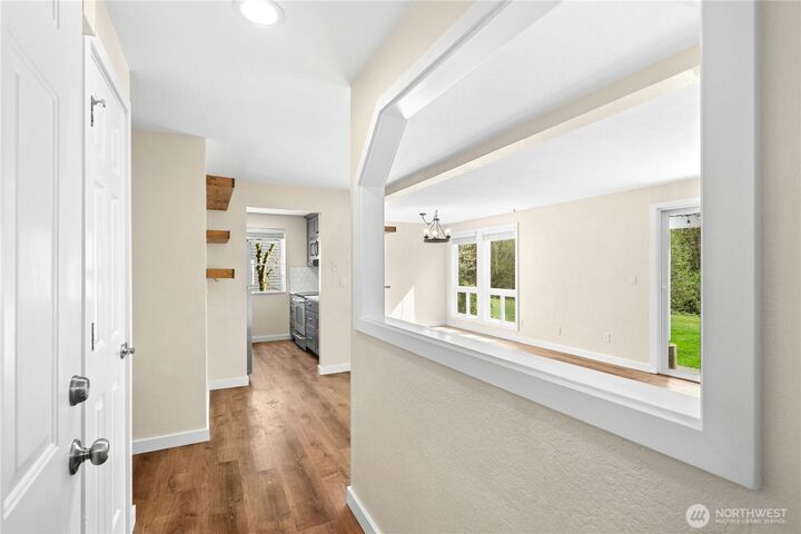 Property Photo:  445  Main Avenue S 25  WA 98045 