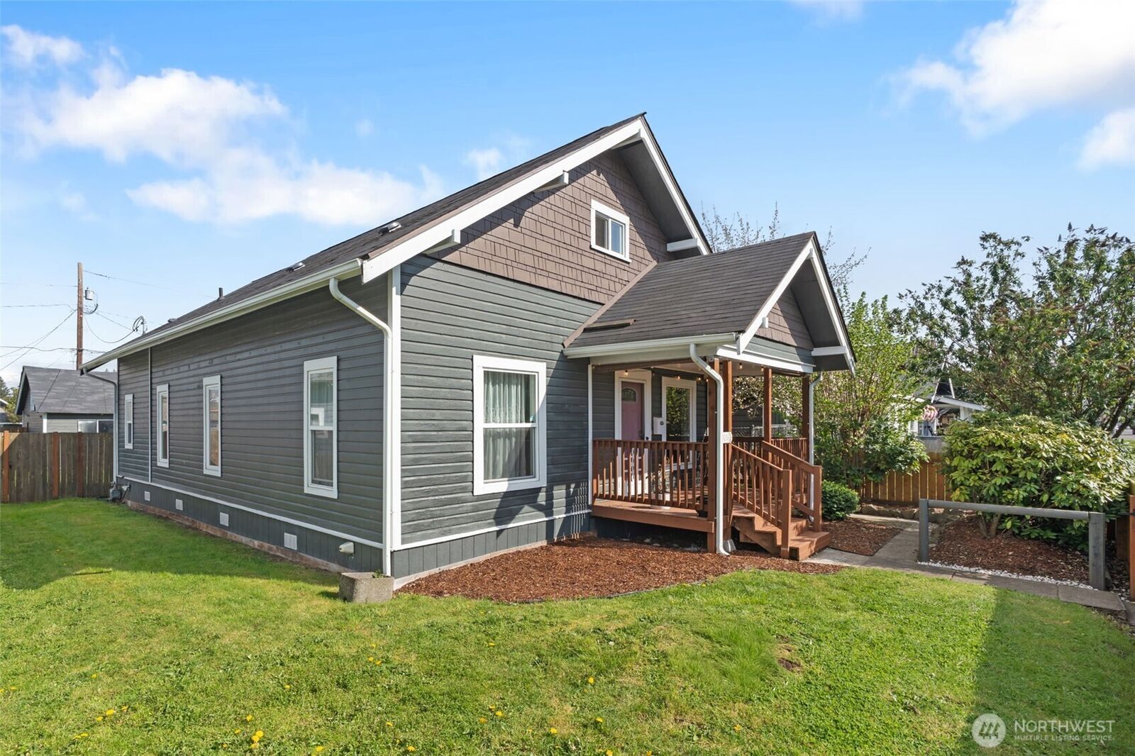 Property Photo:  1016 N Tower Avenue  WA 98531 