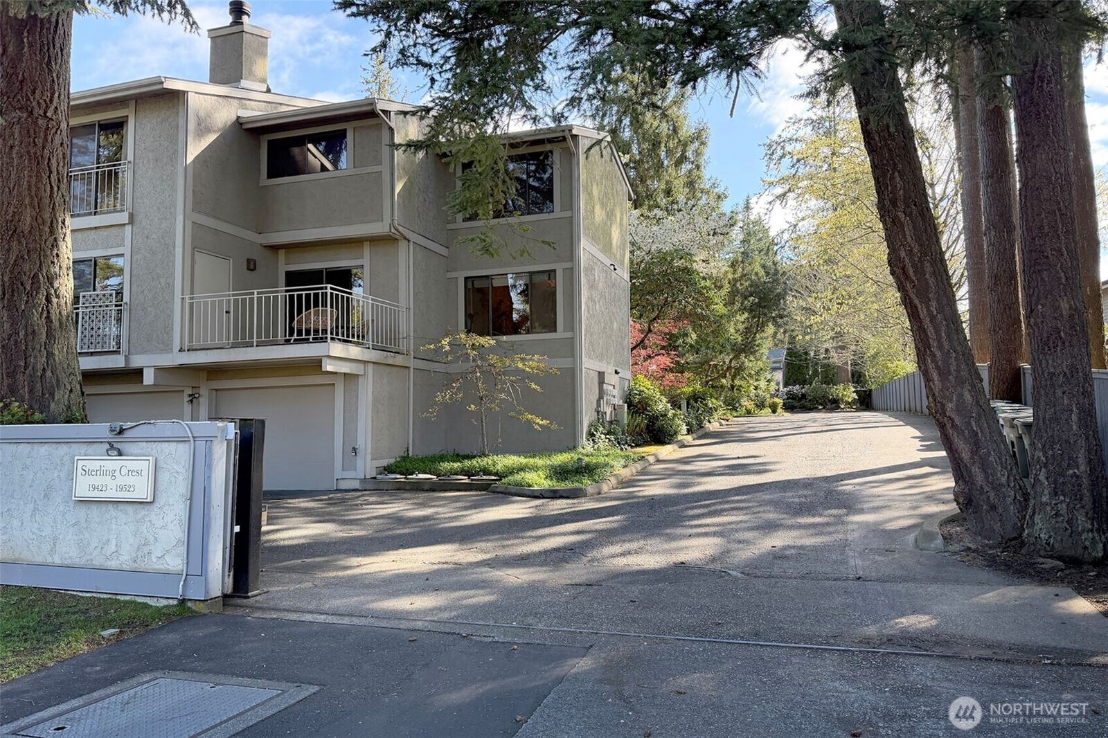 Property Photo:  19511  86th Avenue W 511  WA 98026 