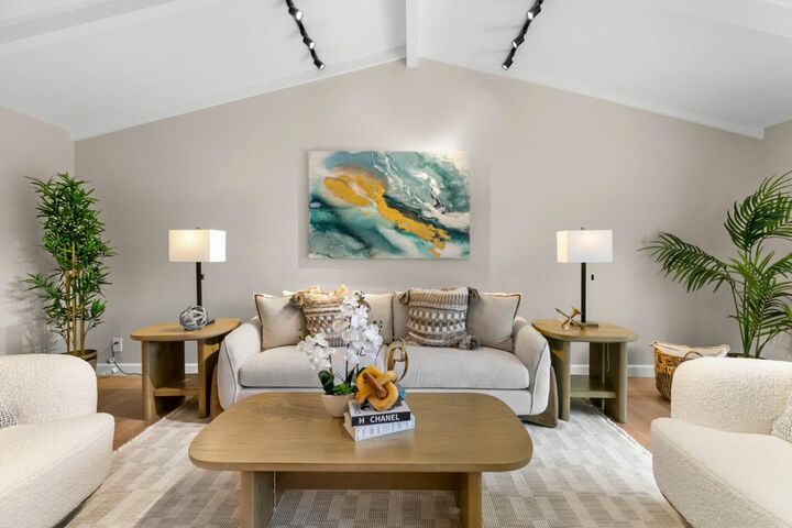 Property Photo:  14351 Saratoga Avenue B  CA 95070 