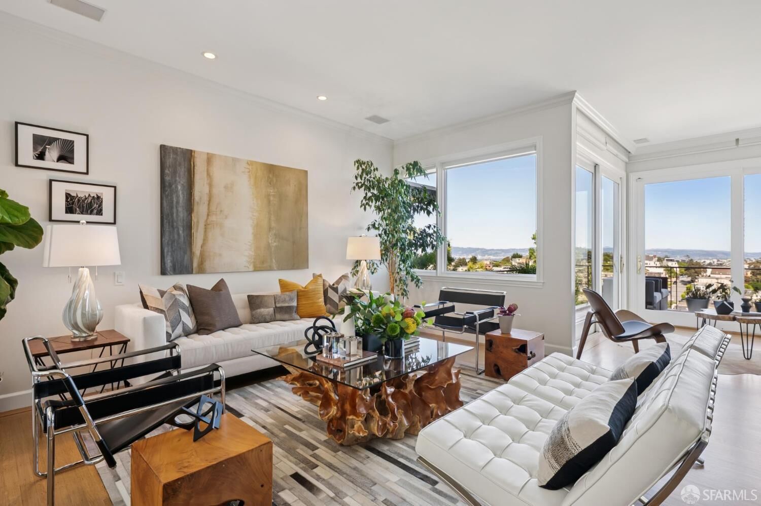 Property Photo:  469 Collingwood Street  CA 94114 