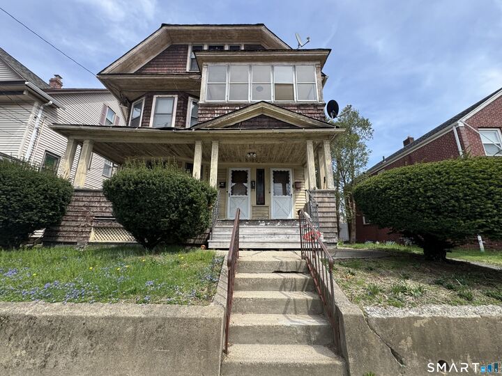 Property Photo:  116 Clover Street  CT 06614 