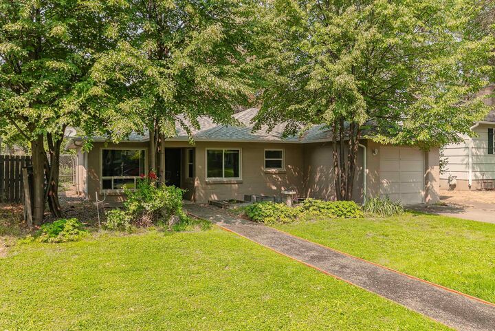 Property Photo:  1307 E Thurston Ave  WA 99203 