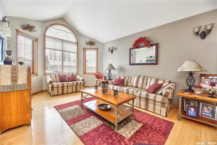 Photo de la propriété:  645 Aaron Drive  SK S6V 8C3 
