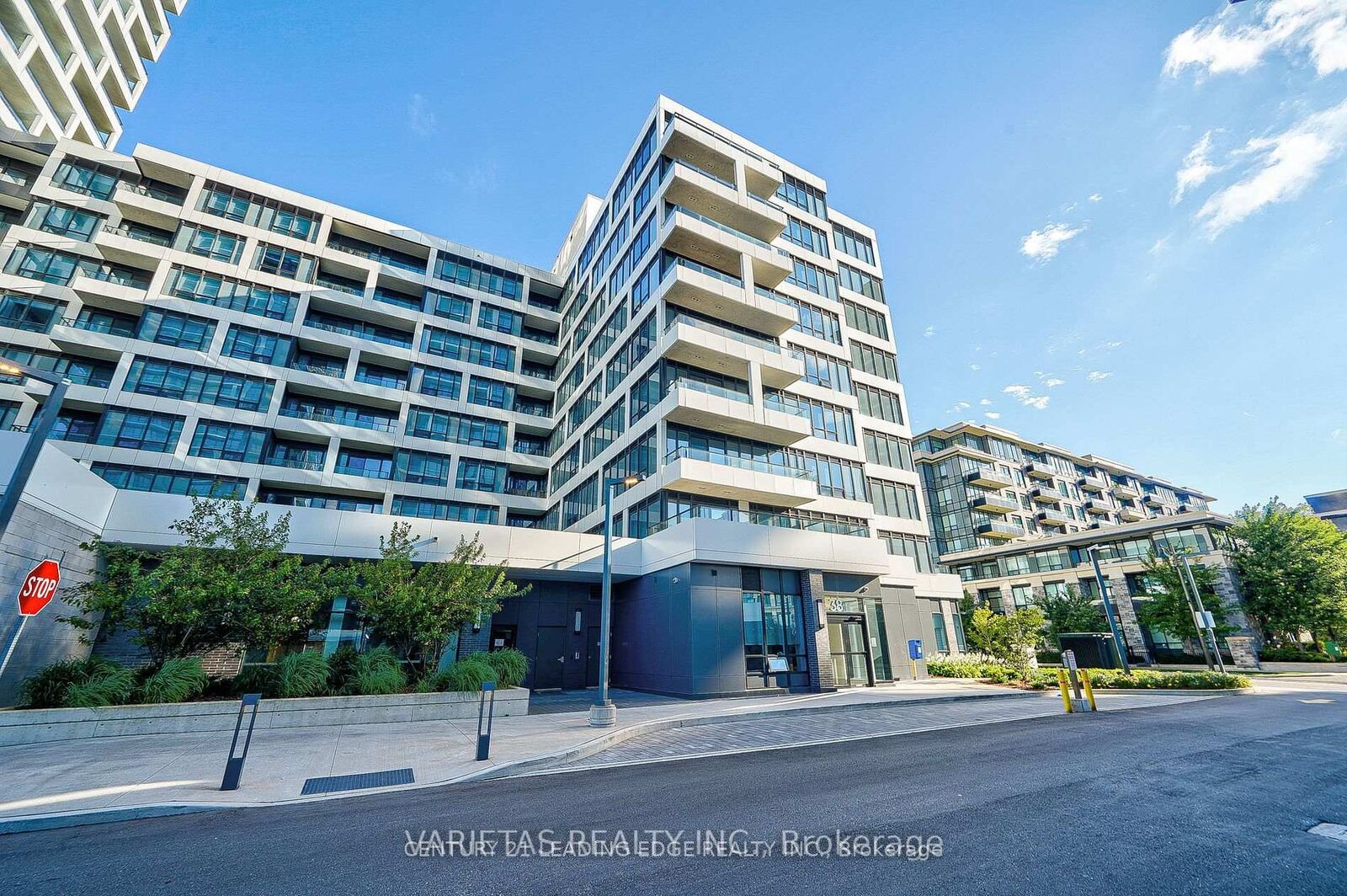 Property Photo:  38 Water Walk Drive 103  ON L3R 6M8 