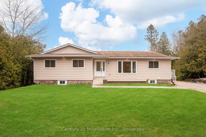 Property Photo:  12 Nicholas Street  ON N0H 2R0 