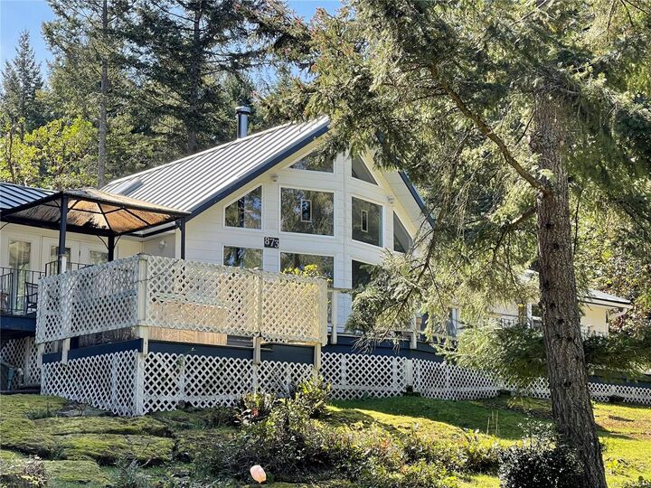 Property Photo:  873 Driftwood Dr  BC V0V 0V0 