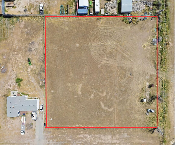 Property Photo:  90 W Canyon Rd  UT 84643 