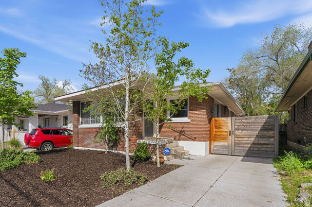 Property Photo:  2011 S 700 E  UT 84105 