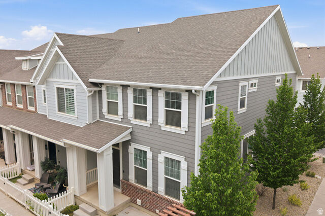 Property Photo:  256 E Kirsten Ln. N 142  UT 84054 