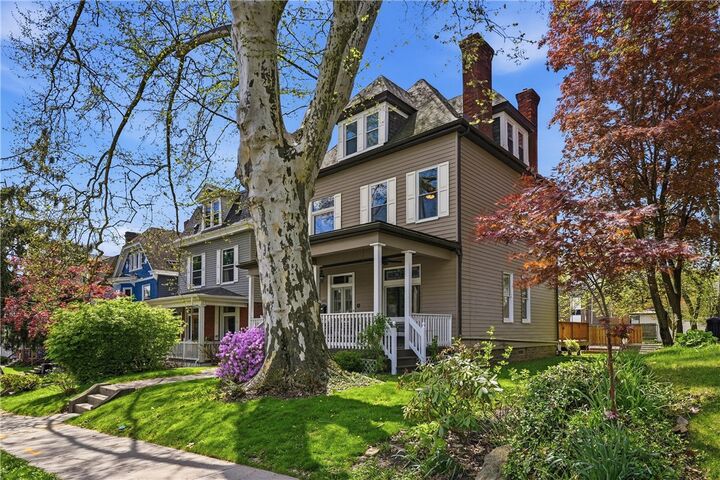 Property Photo:  443 Forest Ave  PA 15202 