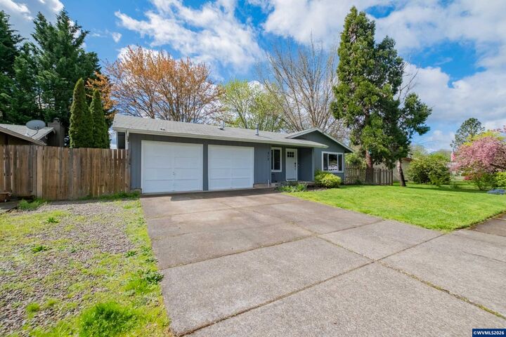 Property Photo:  317 Vincent St  OR 97370 