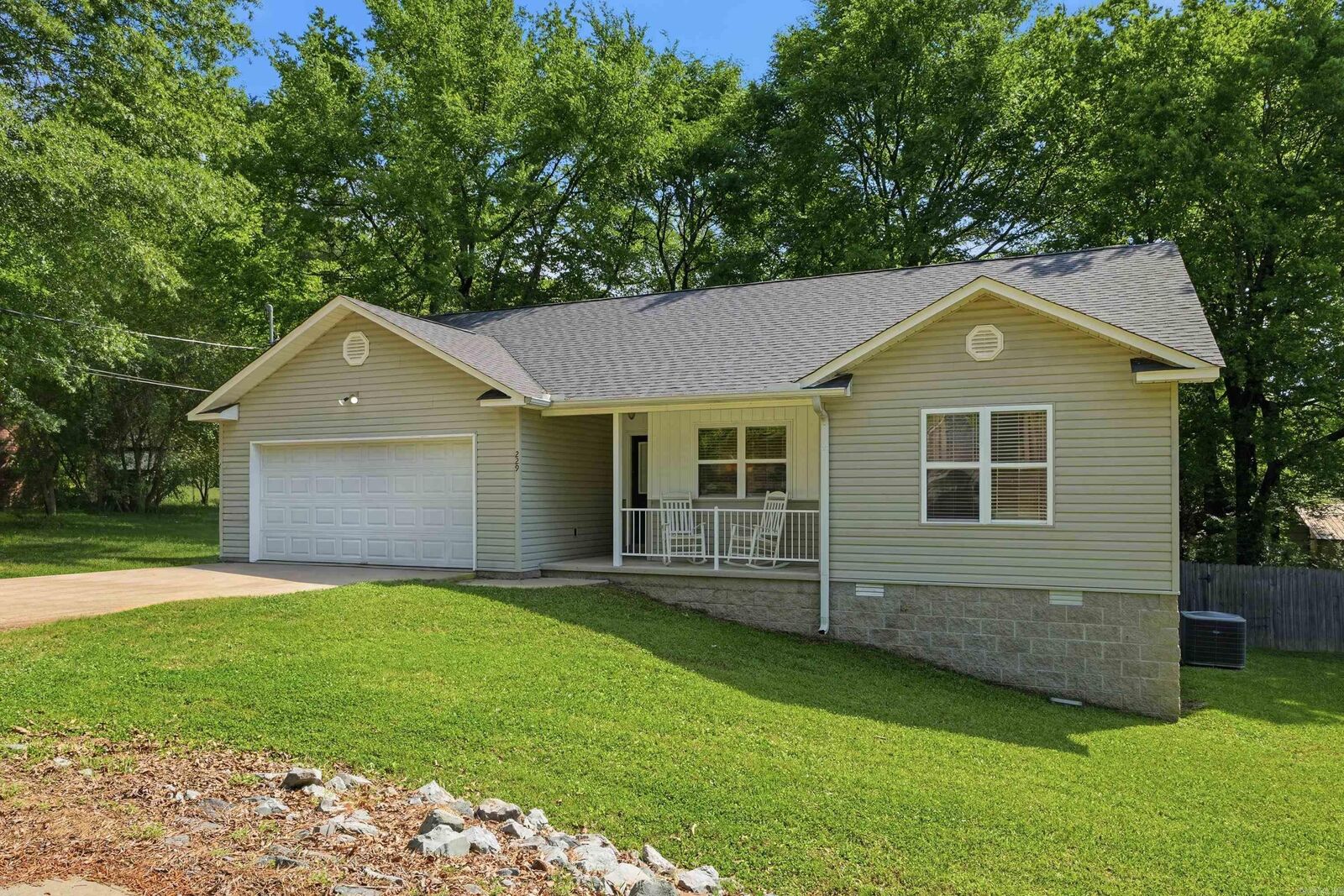Property Photo: 229 Adcock Rd AR 71913