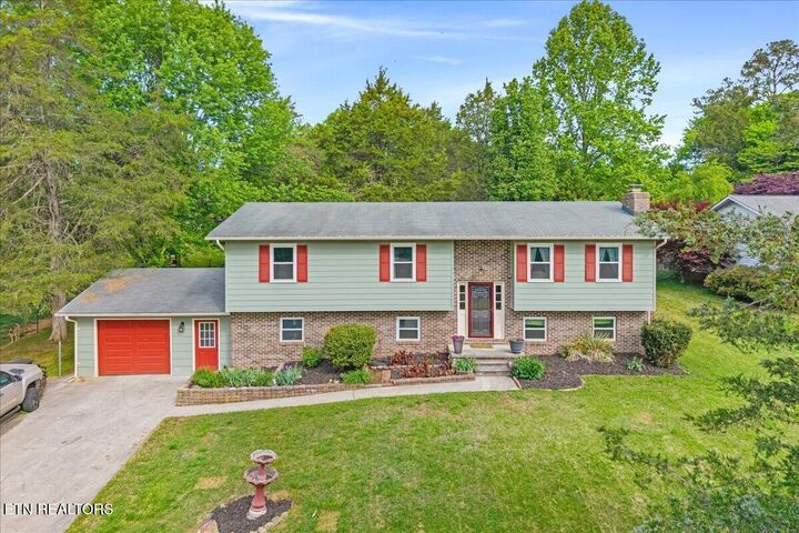 Property Photo:  1305 Ridgeway Circle  TN 37303 