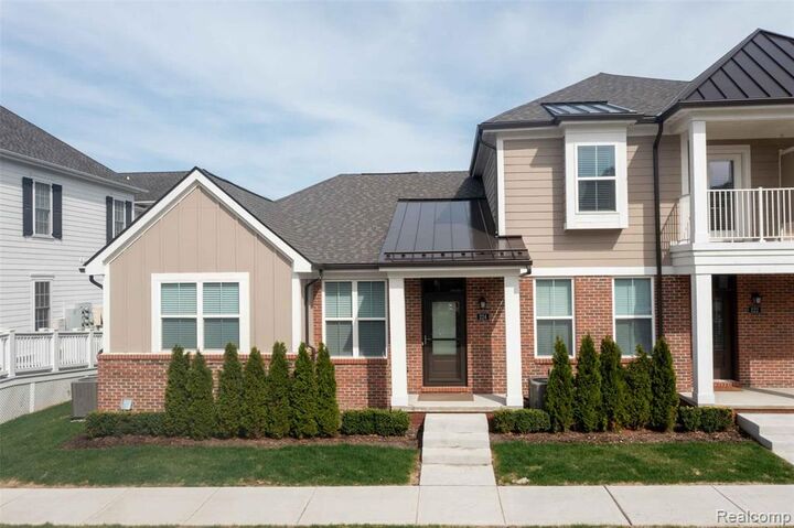 Property Photo:  224 Jotham Avenue  MI 48326 3081 