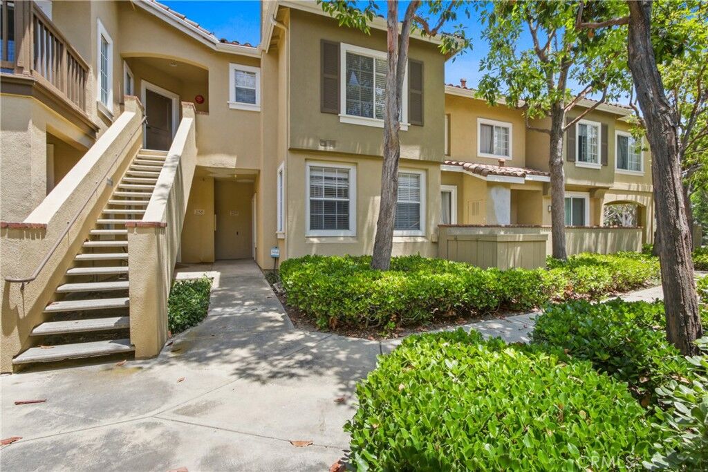 Property Photo:  259 Gallery Way  CA 92782 